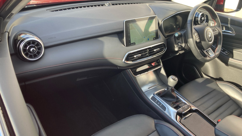 MG HS 1.5 T-GDI Trophy 5dr Petrol Hatchback